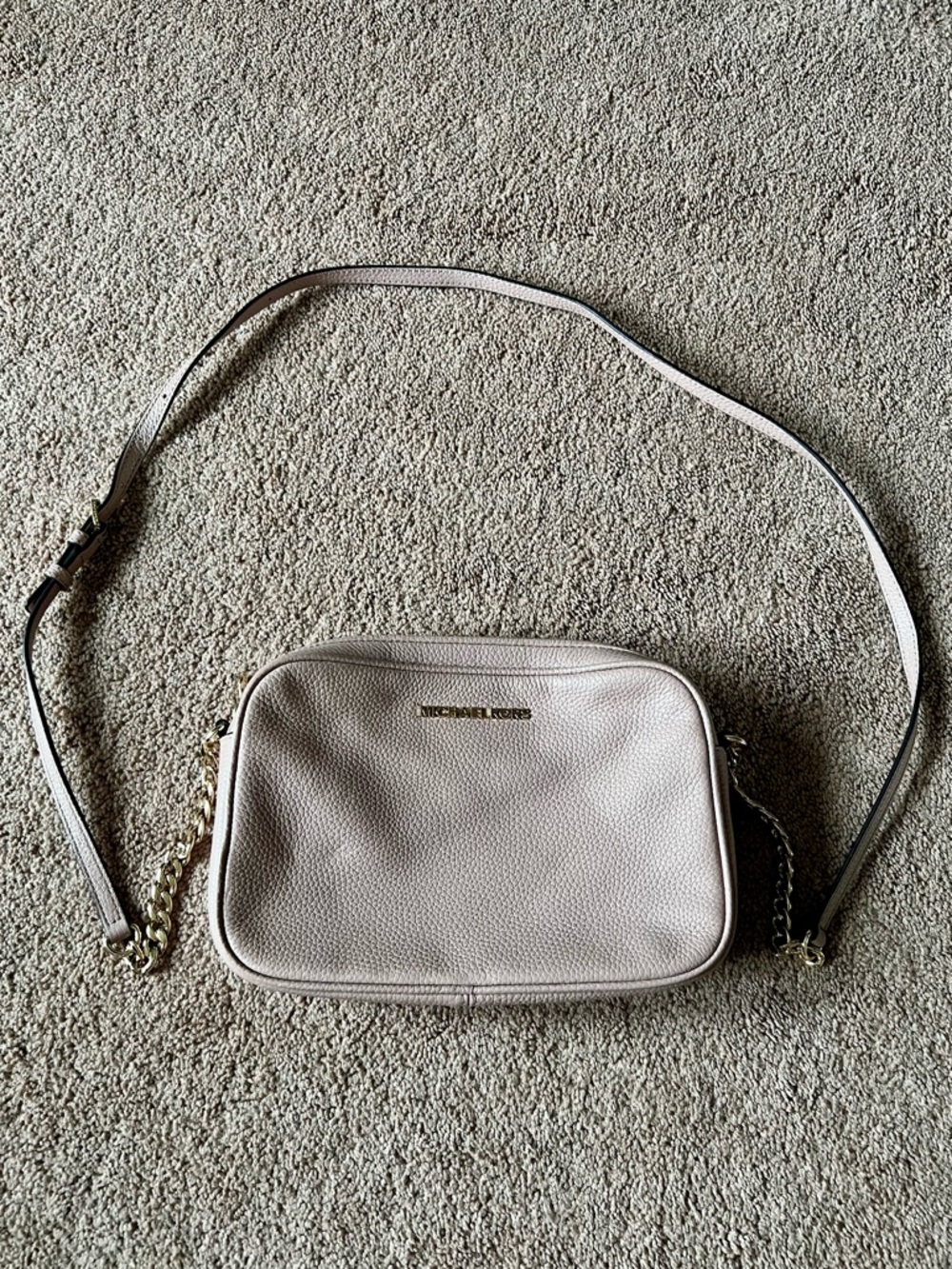 Michael Kors Pebbled Leather Crossbody in Blush Pink with Gold Hardware